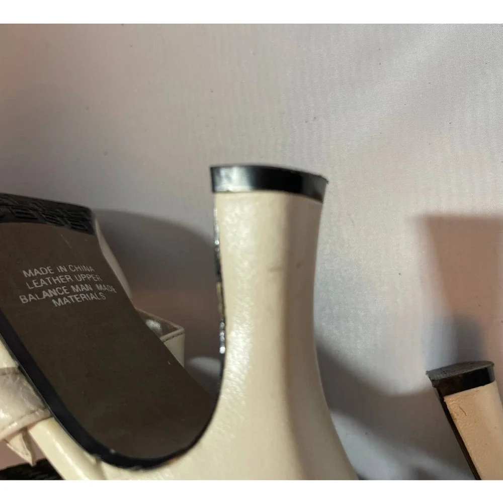 Apostrophe cream leather
